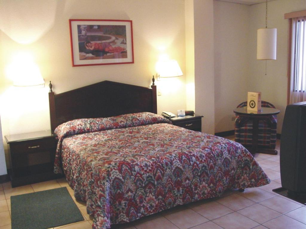 Hotel Excelsior テグシガルパ 部屋 写真
